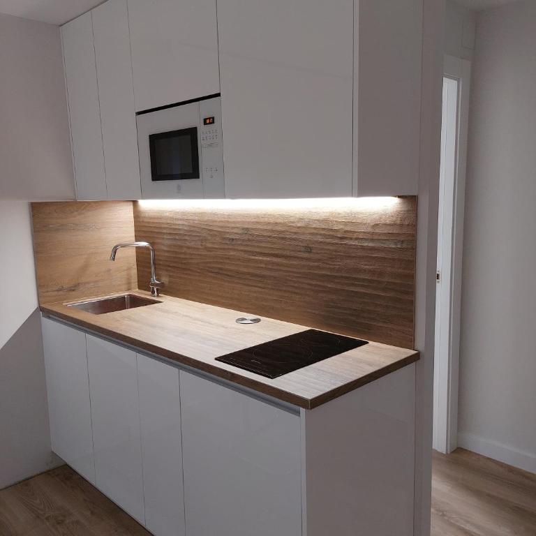 Ordoño II Suites con Aire Acondicionado y Wifi - Apartamento de 1 dormitorio con balcón - 12