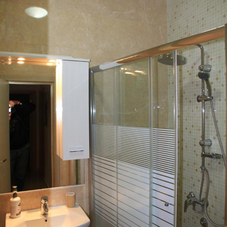 Bella Costa Lux - Two-Bedroom Apartment - 16