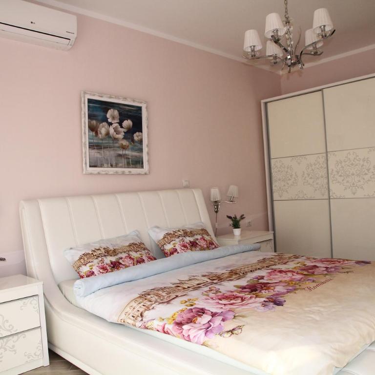 Bella Costa Lux - Two-Bedroom Apartment - 20