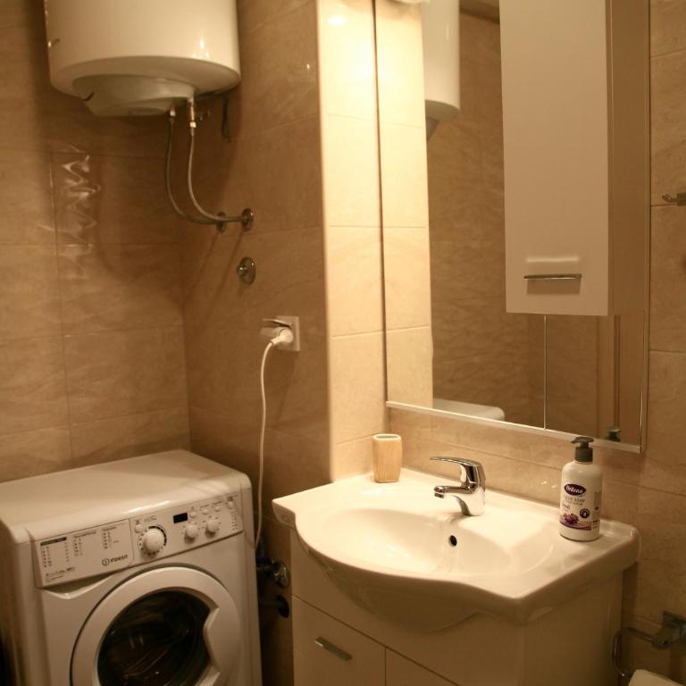 Bella Costa Lux - Two-Bedroom Apartment - 26