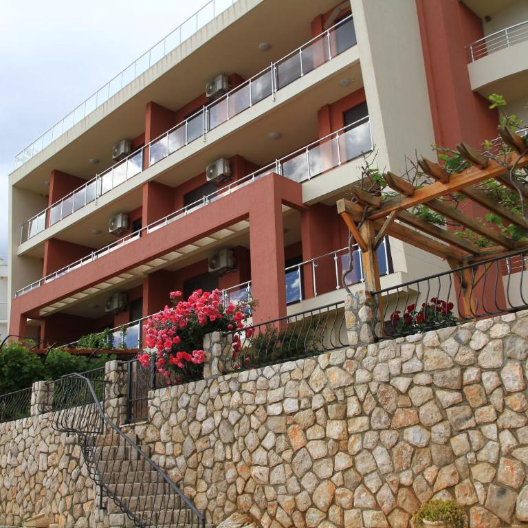 Bella Costa Lux - Two-Bedroom Apartment - 7
