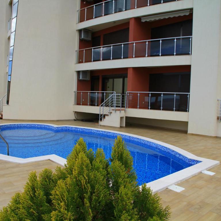 Bella Costa Lux - Two-Bedroom Apartment - 15