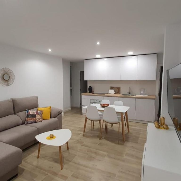APARTAMENTO A PIE DE PLAYA. - Apartamento de 2 dormitorios - 1