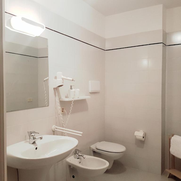 Casa Sandra Bertolini Appartamenti - Large Two-Bedroom Apartment - 8
