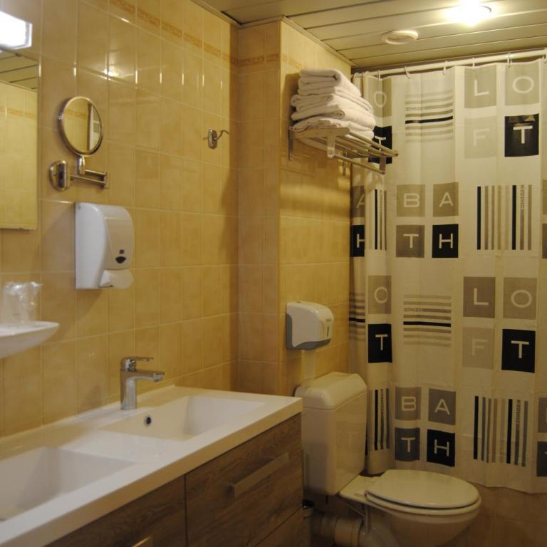 Hôtel Acropolis - Lourdes - Habitación cuádruple - 2