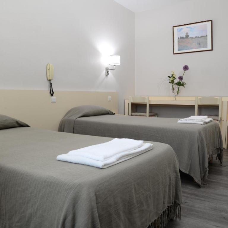 Hôtel Acropolis - Lourdes - Habitación Doble Superior - 2 camas - 4