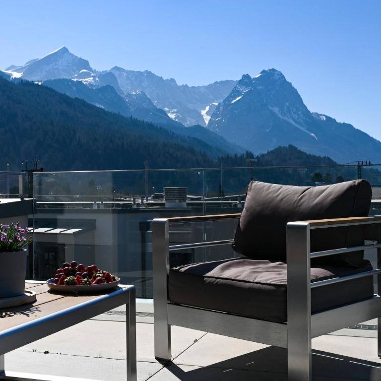 Apartment BergArt - One-Bedroom Penthouse with Balcony and Mountain View - 1
