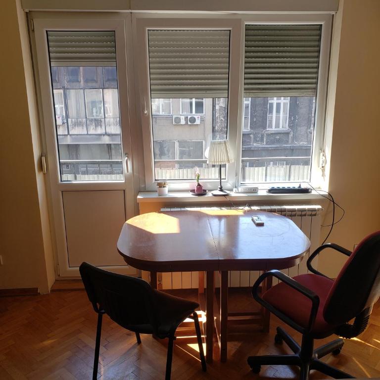 Private cozy room 2 with shared kitchen in appartment - Dvokrevetna Soba sa Zasebnim Krevetima - 1