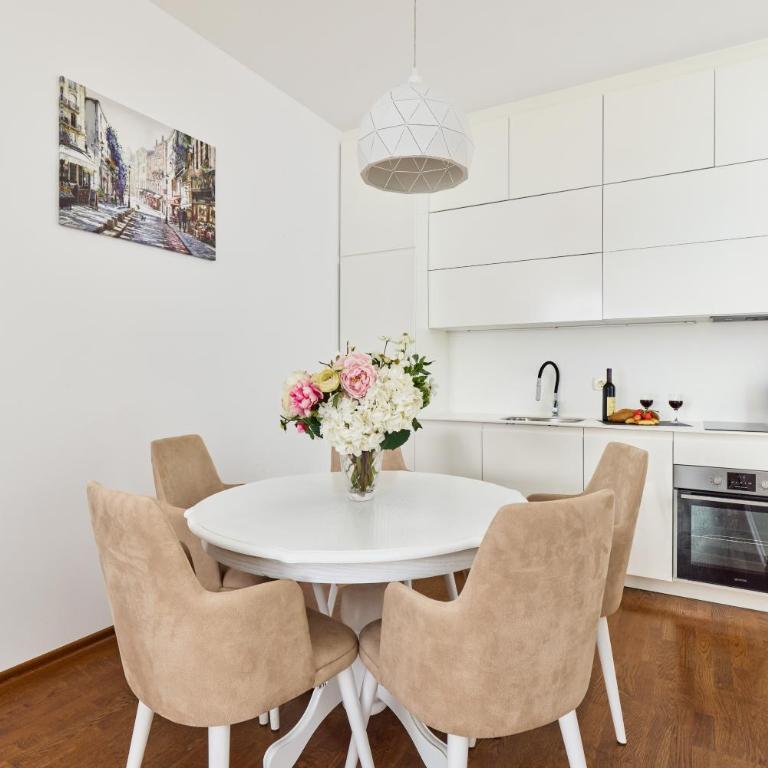 Neda's Stunning View - Two-Bedroom Apartment - 13