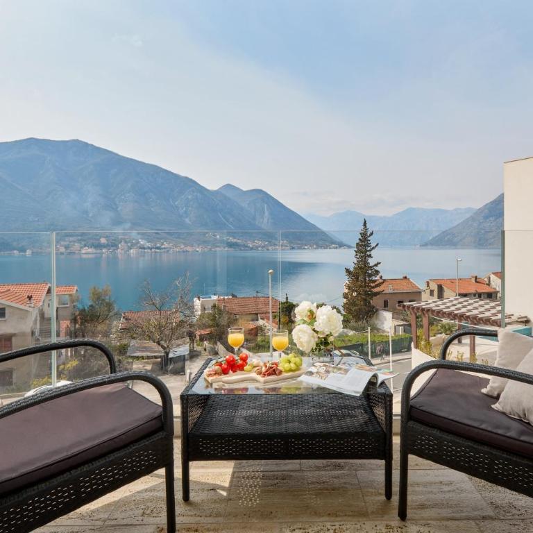 Neda's Stunning View - Two-Bedroom Apartment - 1