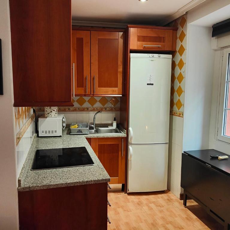 Apartamentos Madrid Atocha - Studio - 5