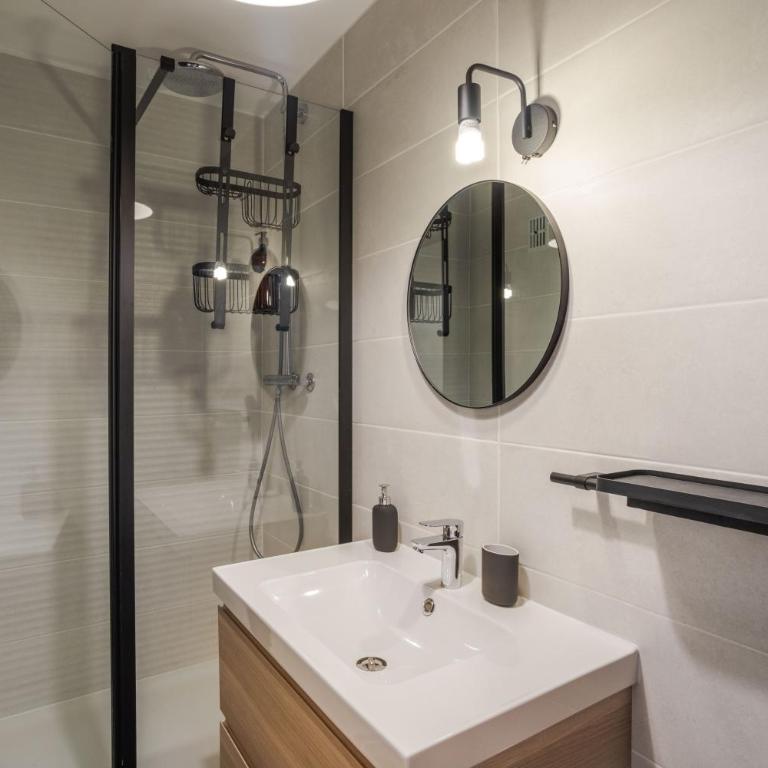 LE SÉVIGNÉ - Appartement cocooning à proximité du Thabor - Apartment mit 2 Schlafzimmern - 4