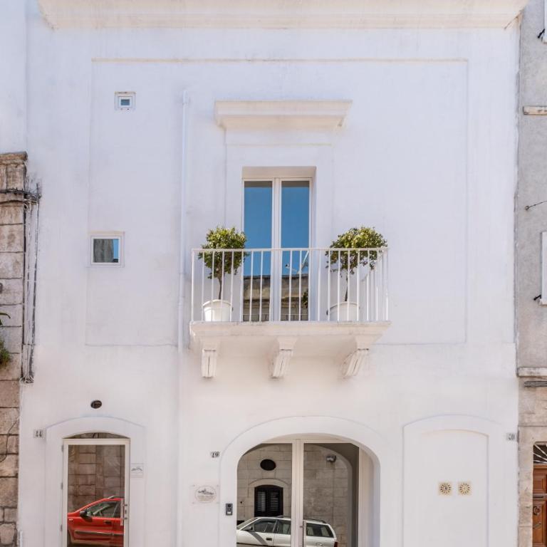 La Bella Ostuni Suites - Camera Matrimoniale Deluxe con Vasca - 1