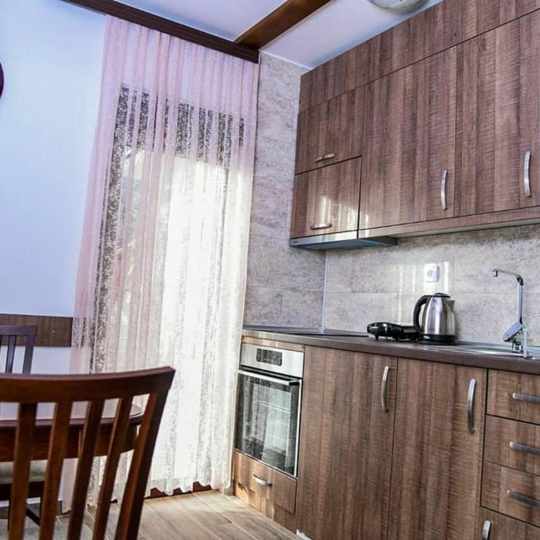 Vila Rajski kutak Kopaonik - Apartment with Garden View - 17