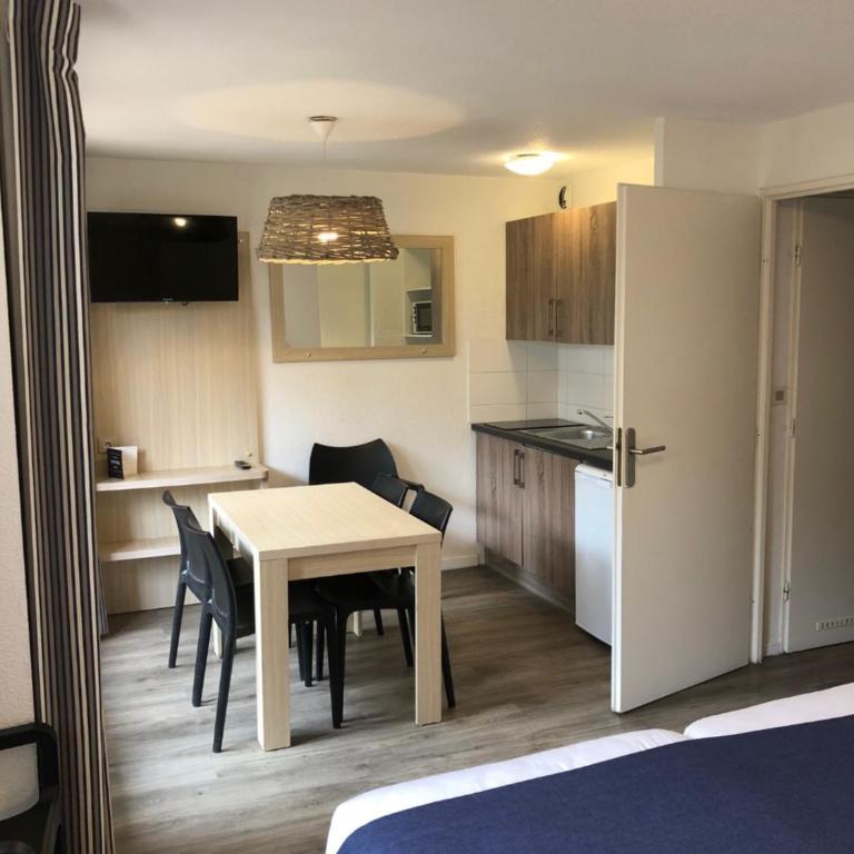 Hippotel - Chambre Familiale (6 Personnes) - 4