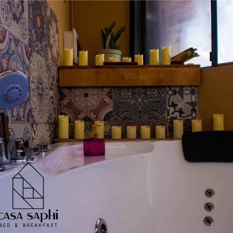 Casa Saphi - Superior Twin Room with Jacuzzi - 8