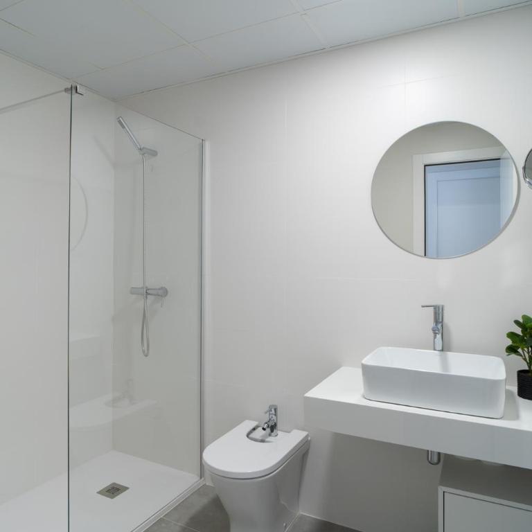 AAC Málaga - Amplio apartamento con terraza, totalmente equipado, nuevo, muy bien ubicado - Apartamento con terraza - 16
