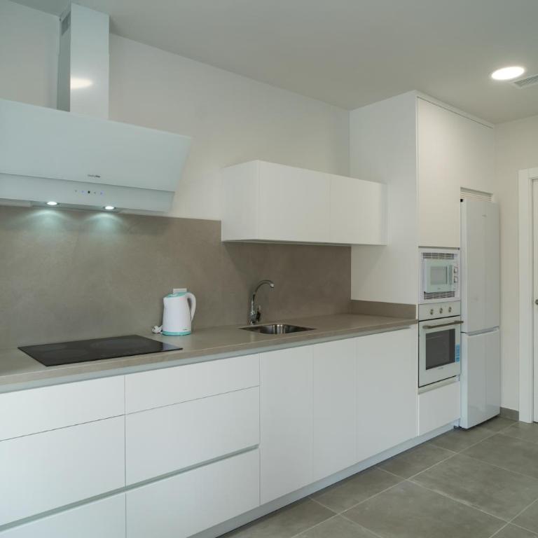 AAC Málaga - Amplio apartamento con terraza, totalmente equipado, nuevo, muy bien ubicado - Apartamento con terraza - 14