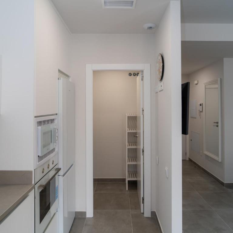 AAC Málaga - Amplio apartamento con terraza, totalmente equipado, nuevo, muy bien ubicado - Apartamento con terraza - 19