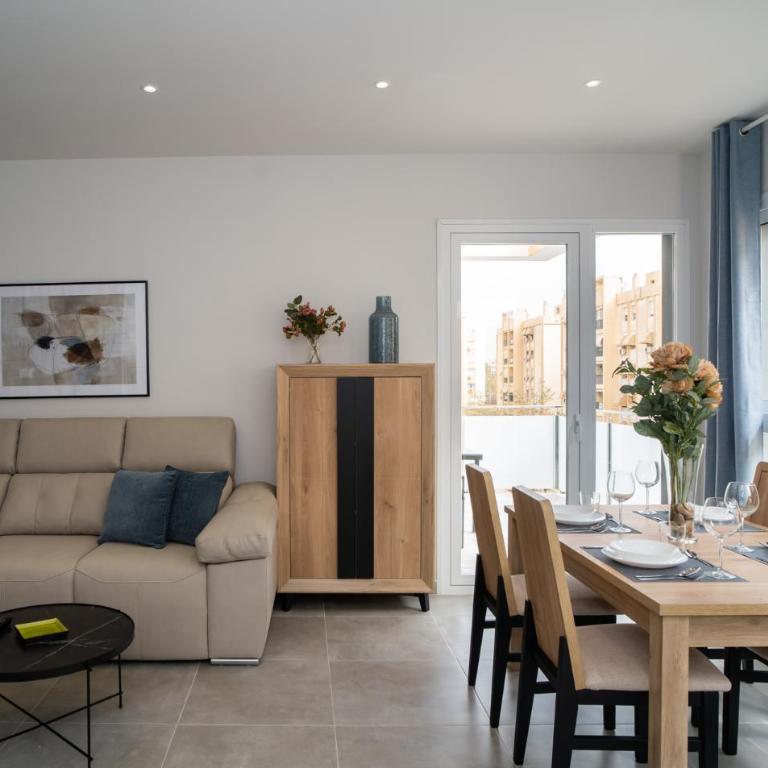 AAC Málaga - Amplio apartamento con terraza, totalmente equipado, nuevo, muy bien ubicado - Apartamento con terraza - 18