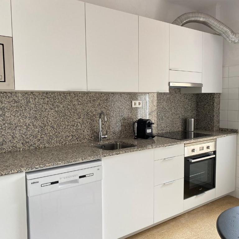 Atico con Terraza - Two-Bedroom Apartment - 11