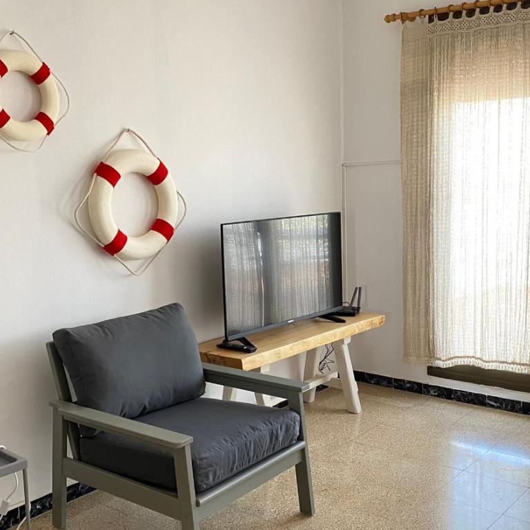 Atico con Terraza - Two-Bedroom Apartment - 3