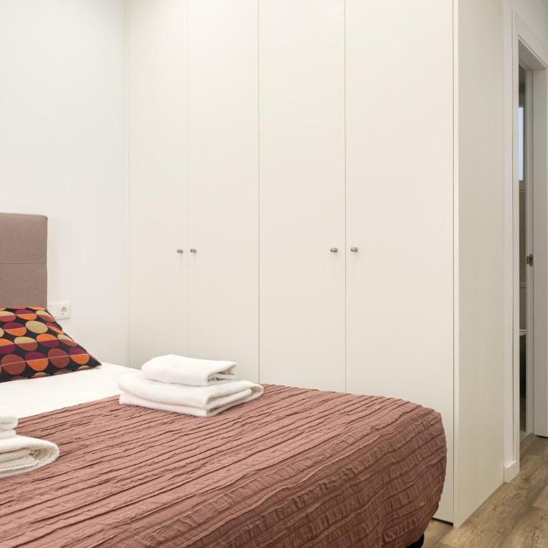 Clean & Very Comfortable Apartment - Apartment with Balcony - 13