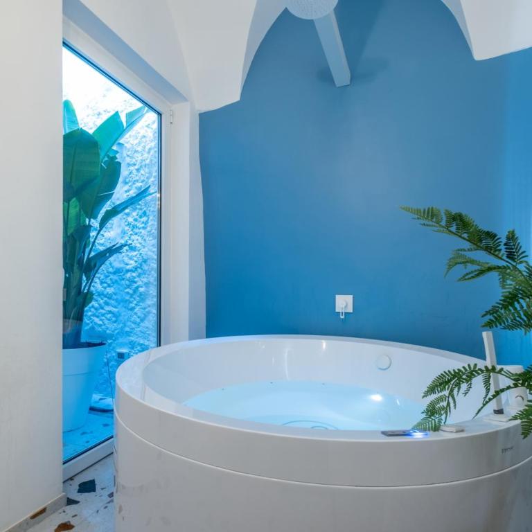 La Bella Ostuni Suites - Camera Matrimoniale con Vasca Idromassaggio - 30