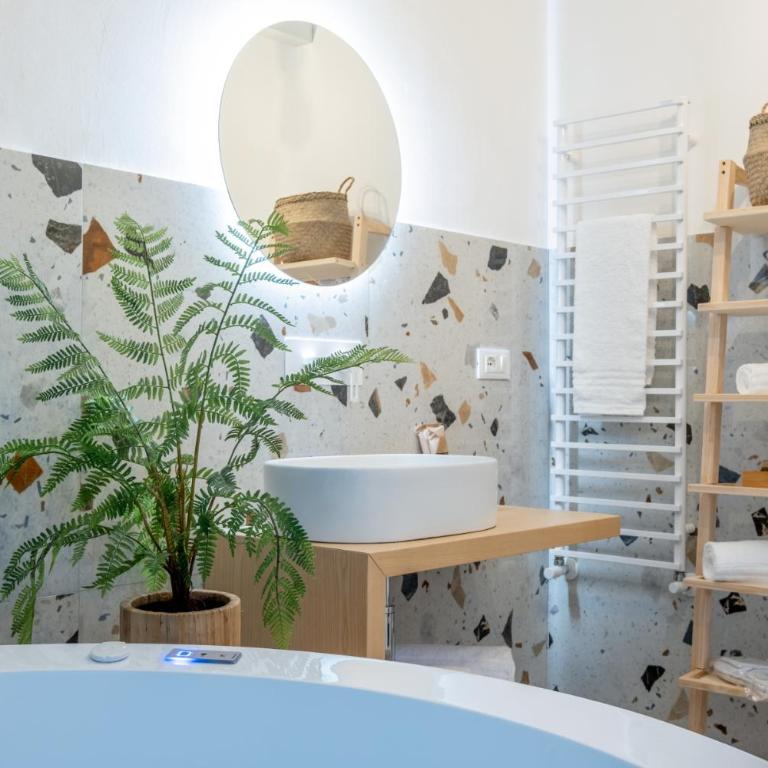 La Bella Ostuni Suites - Camera Matrimoniale con Vasca Idromassaggio - 33