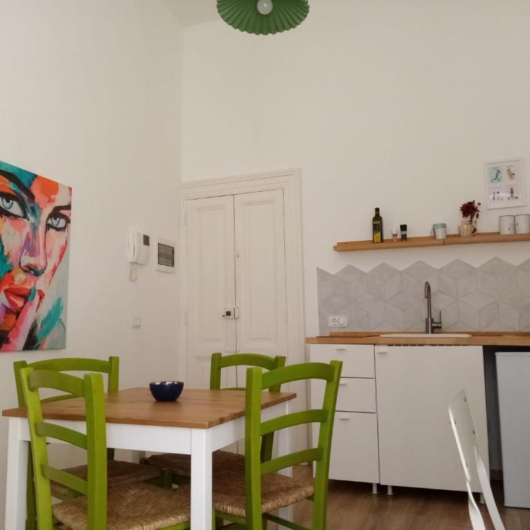 ROUTE 64 MONOPOLI - EAST - Historic Center - Appartamento con 2 Camere da Letto - 21