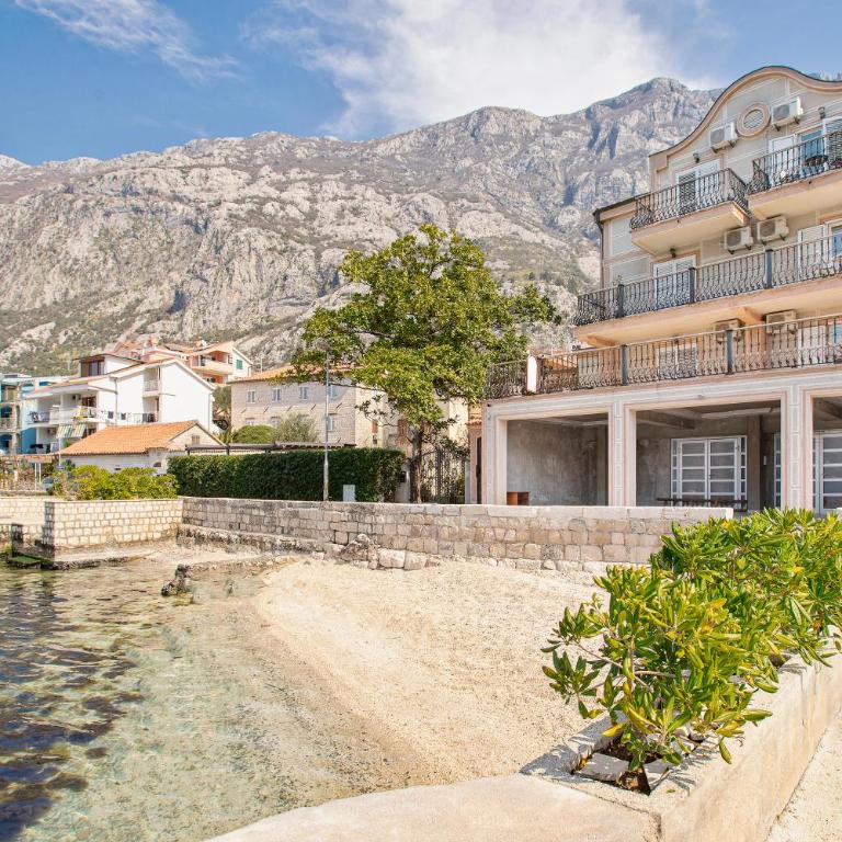 Promenade Rose - One-Bedroom Apartment - 2