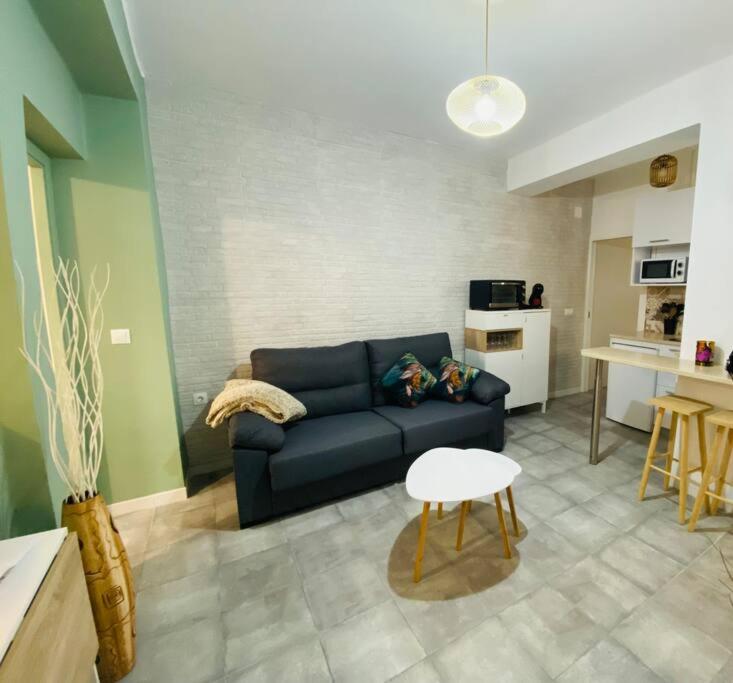 Apartamento San Eloy con Patio Privado - Apartamento de 1 dormitorio - 1