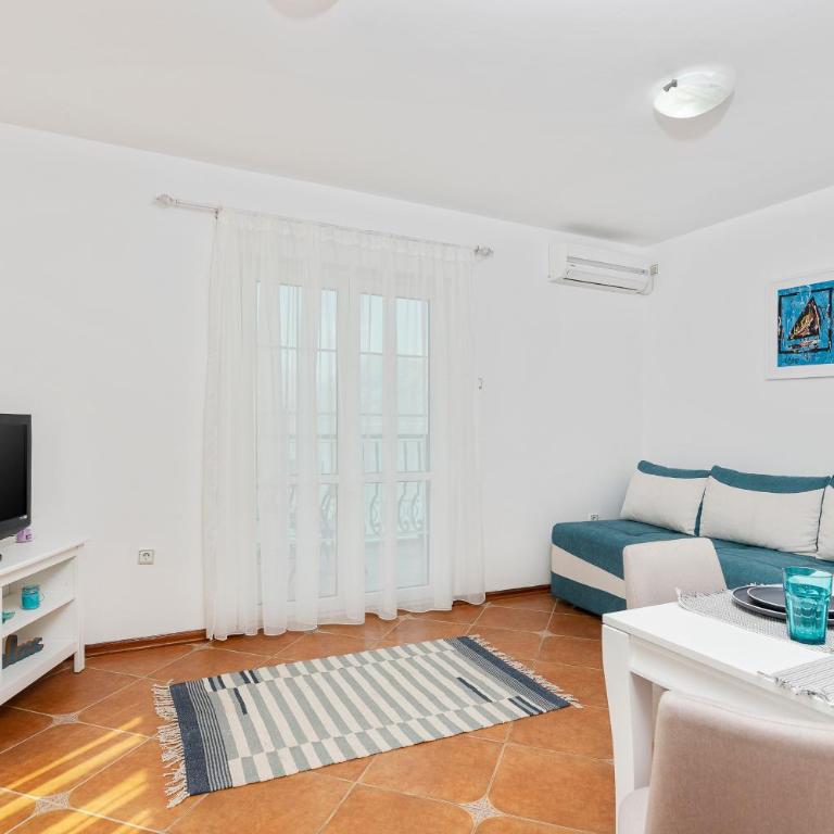 Promenade Rose - One-Bedroom Apartment - 18