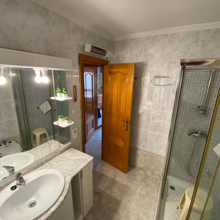 Homely Apartments Paseo Del Mar - Apartamento de 3 dormitorios - 26