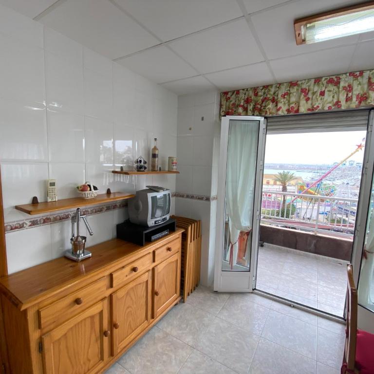 Homely Apartments Paseo Del Mar - Apartamento de 3 dormitorios - 9