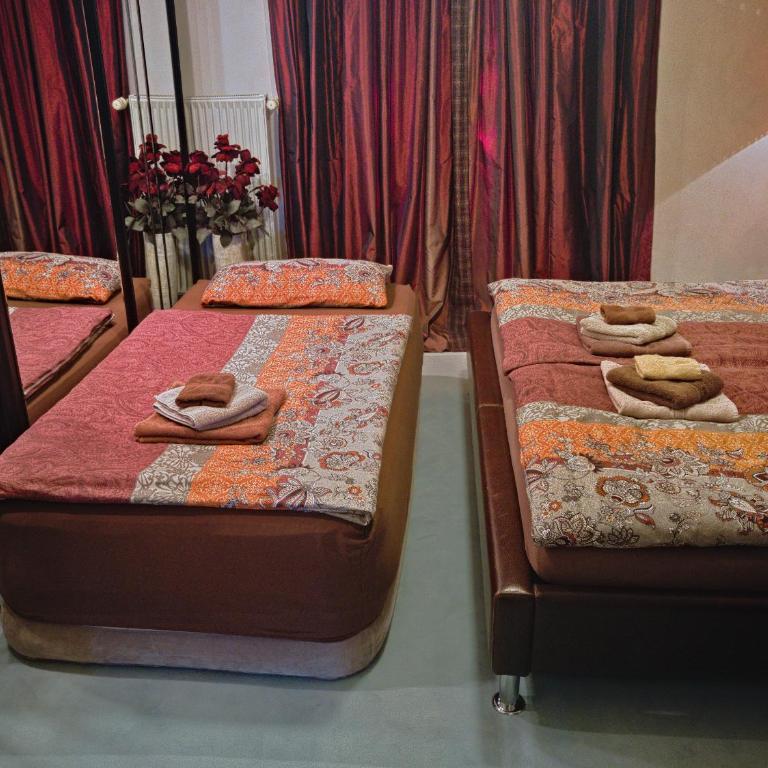 Lion Homestay Munich - Zimmer mit Kingsize-Bett und Balkon - 29