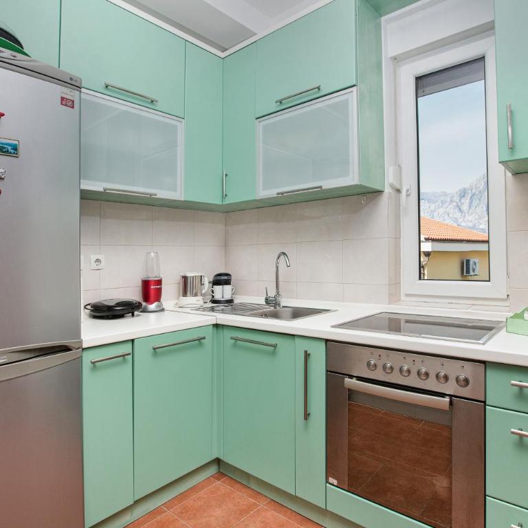 Beautiful Tiki Apartment - One-Bedroom Apartment - 12