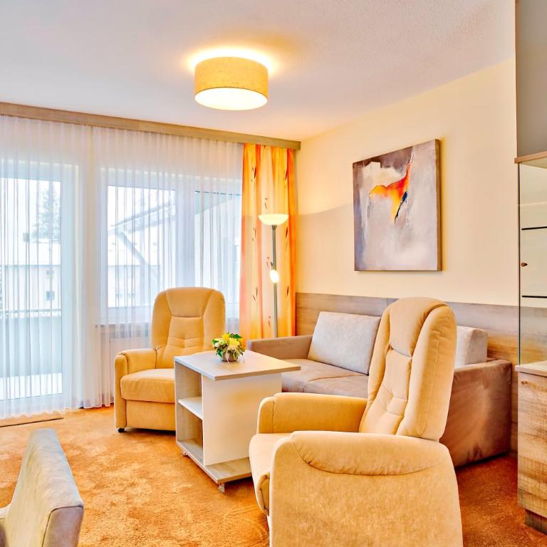 Kur- und Wellnesshotel Förch - Deluxe Doppelzimmer - 4