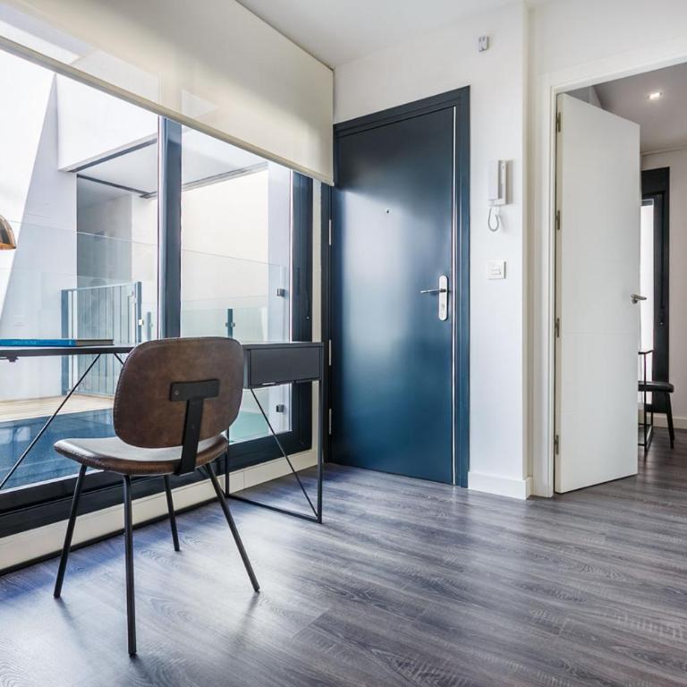 Precioso Ático de diseño, gran Terraza de 35 m2 y de 16 m2 y Garaje en pleno Centro - Penthouse Apartment - 12