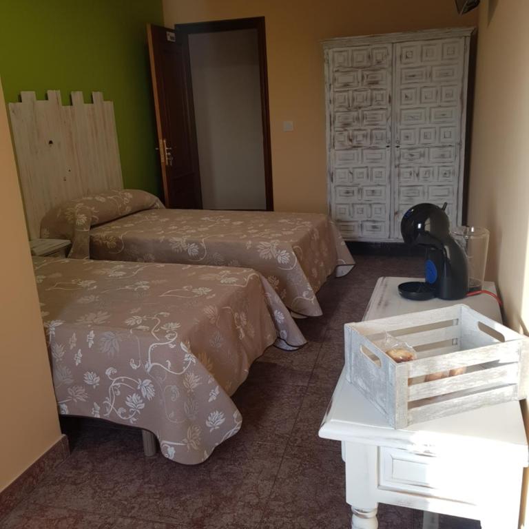 Hostal Pabellón - Habitación Doble - 2 camas - 13