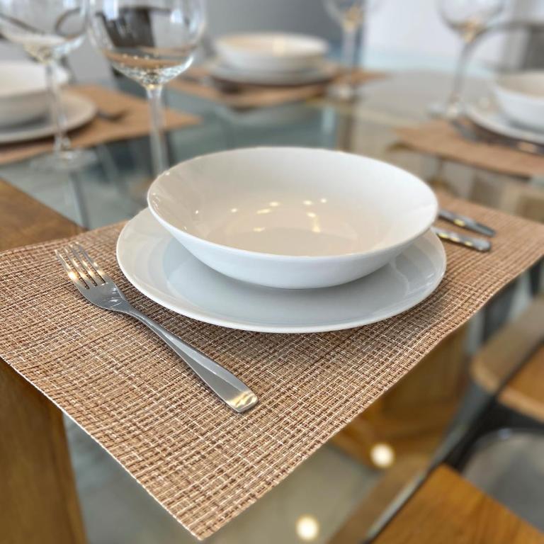 Puerto Banus Duplex Centric WaterFront 3 Bedroom - Three-Bedroom Apartment - 16