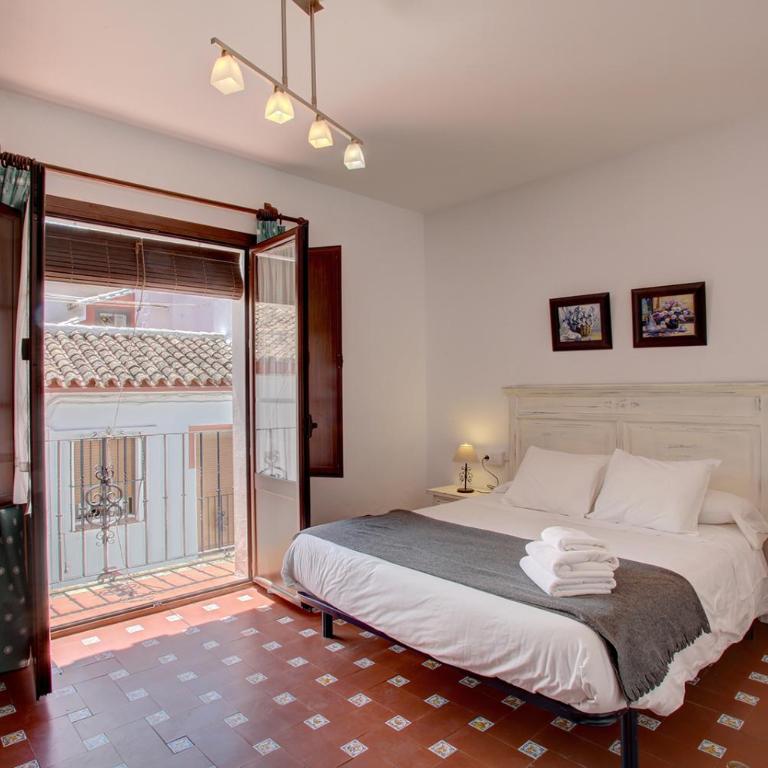 Apartamentos Terrazas del Tajo - Apartamento con vistas a las montañas - 2