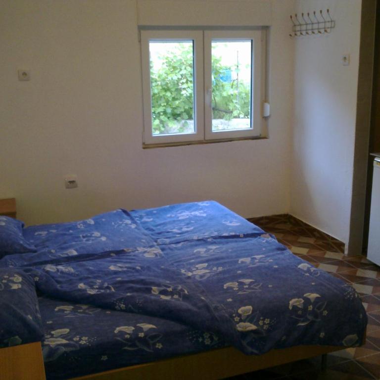 Guest House Sandra - Twin Room with Private Bathroom - 4