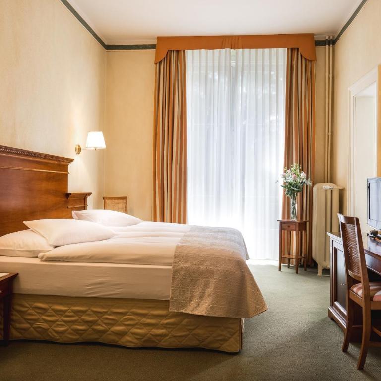 Hotel Reine Victoria - Doppelzimmer mit Zustellbett - 1