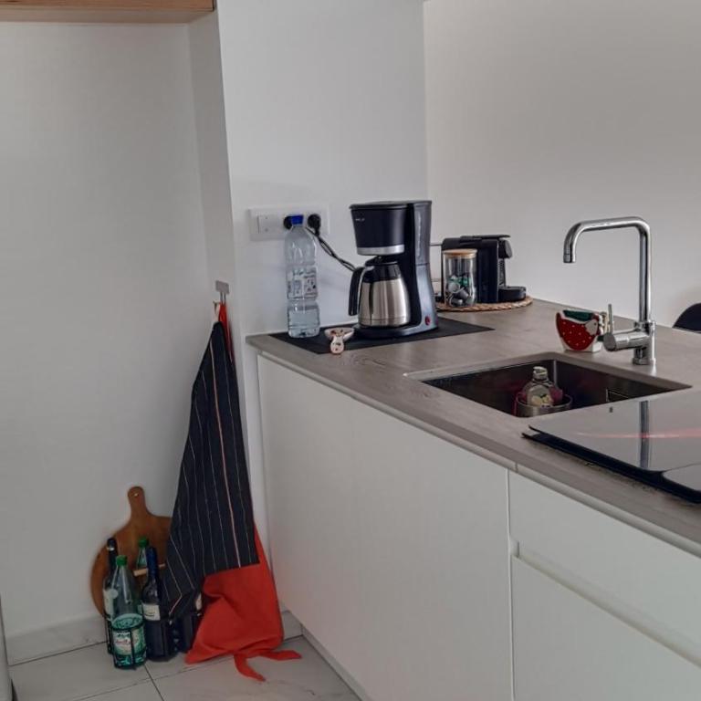 Au cœur du Golf, appartement neuf vue golf et piscine - Clim Wifi parking - Appartamento con 1 Camera da Letto - 24