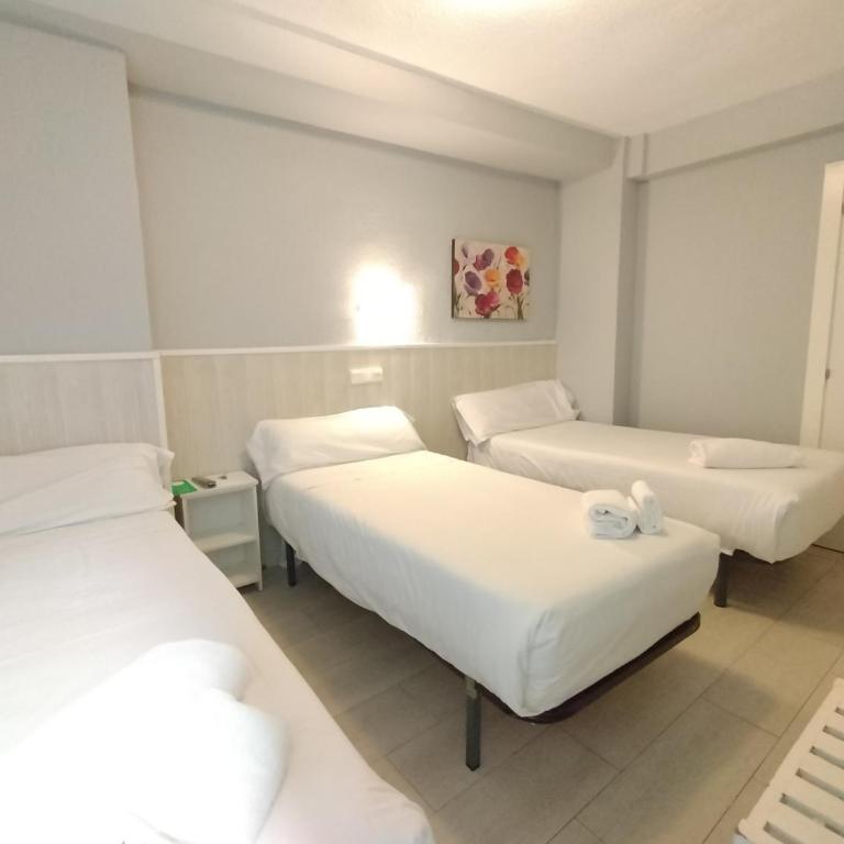 Hostal Albero by gaiarooms - Habitación Triple - 4
