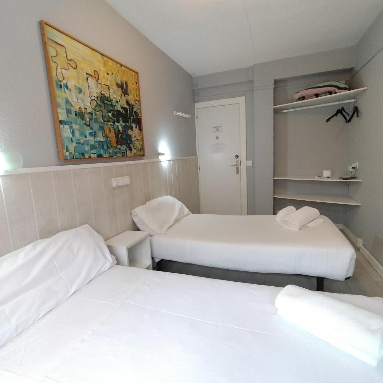 Hostal Albero by gaiarooms - Habitación Doble con baño compartido - 2 camas - 3