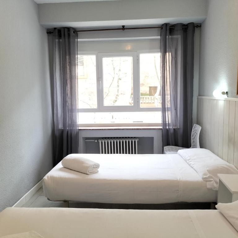 Hostal Albero by gaiarooms - Habitación Doble con baño compartido - 2 camas - 5