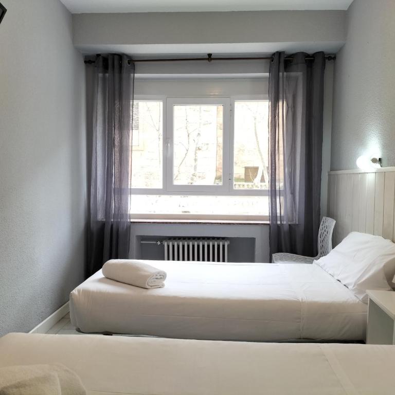 Hostal Albero by gaiarooms - Habitación Doble con baño compartido - 2 camas - 7