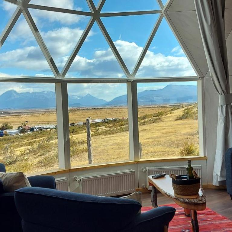 Dome with Stunning Glacier & Mountain Views - One-Bedroom Apartment - 13